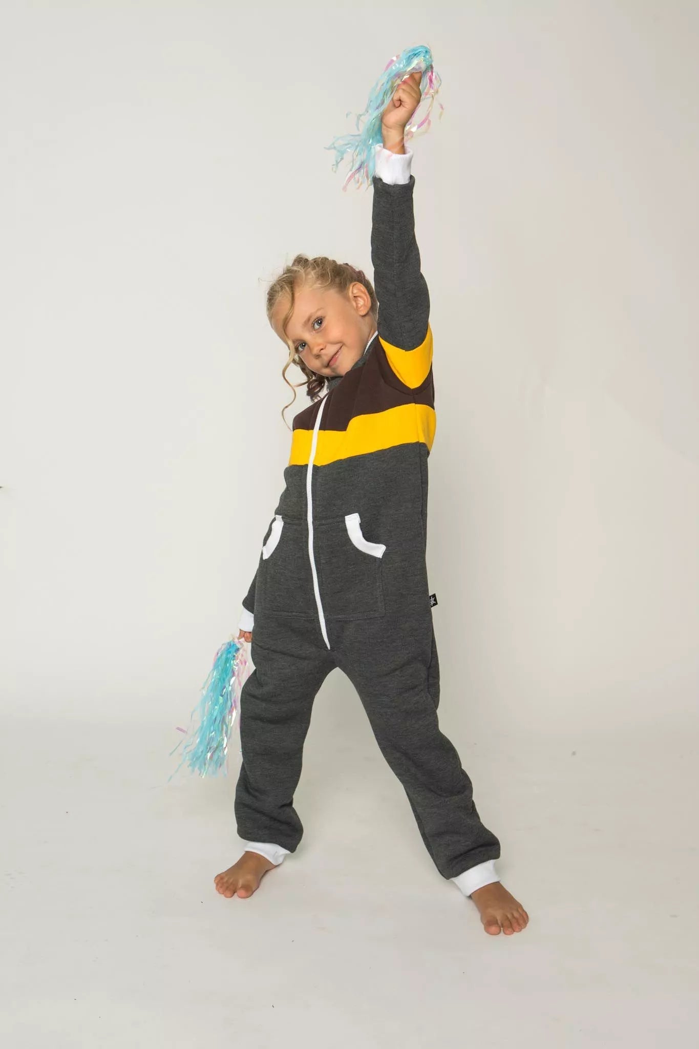 Sofa Killer grafito spalvos vaikiškas kombinezonas rudais pečiais