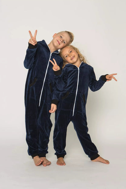 Sofa Killer tamsiai mėlynas vaikiškas veliūrinis kombinezonas