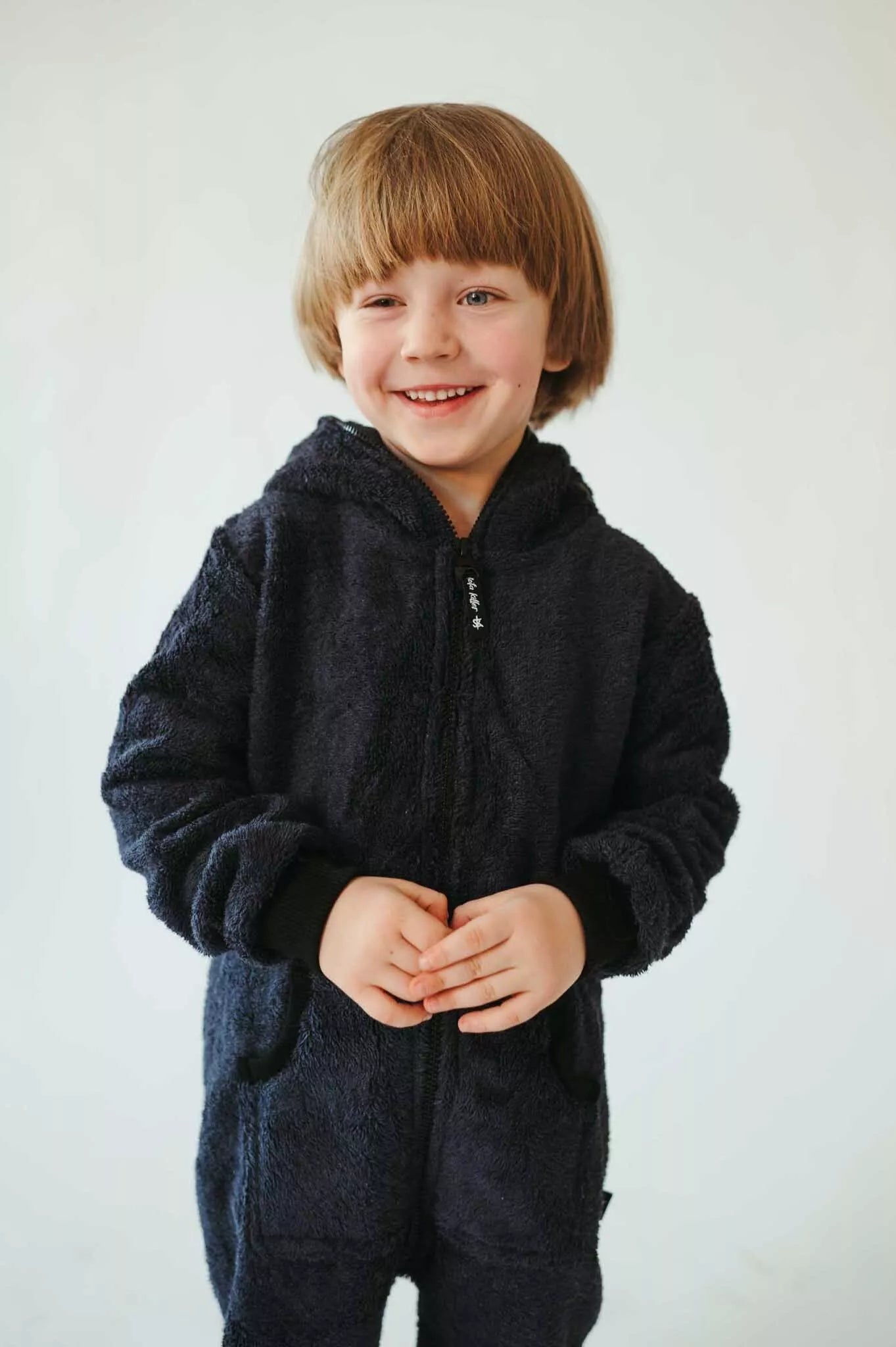 Sofa Killer  vaikiškas tamsiai mėlynas frotinis bambuko kombinezonas