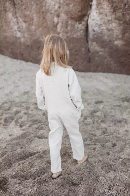 Sofa Killer smėlio spalvos vaikiškas lininis kombinezonas