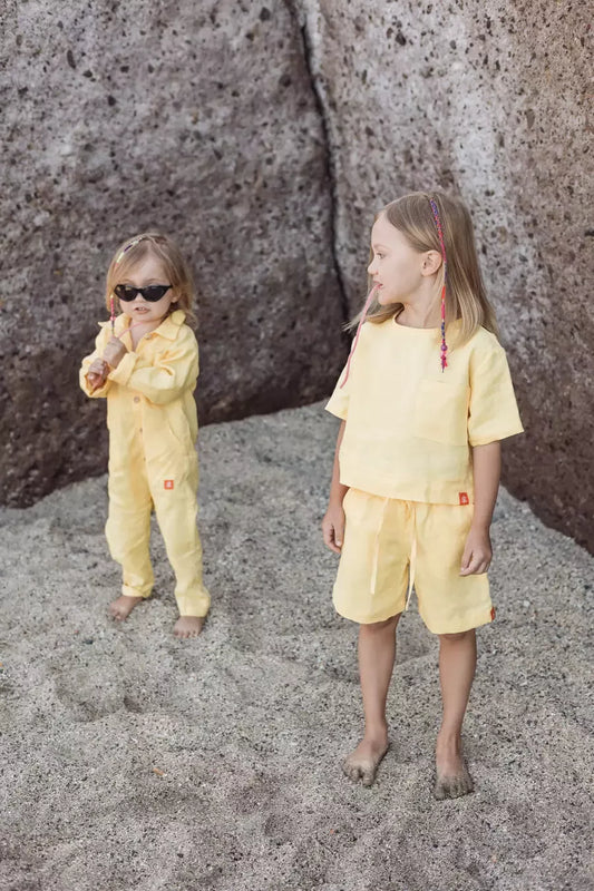 Sofa Killer citrinos spalvos vaikiškas lininis kombinezonas